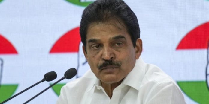 സ്വര്ണക്കടത്തിൽ പ്രധാനമന്ത്രി പ്രസംഗിക്കുകയല്ല, നടപടി എടുക്കുകയാണ് വേണ്ടത് : കെസി വേണുഗോപാൽ സ്വര്ണക്കടത്തിൽ പ്രധാനമന്ത്രി പ്രസംഗിക്കുകയല്ല, നടപടി എടുക്കുകയാണ് വേണ്ടത് : കെസി വേണുഗോപാൽ