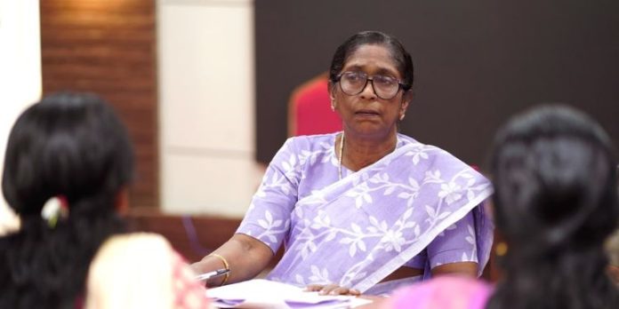 സ്ത്രീ സുരക്ഷ സംബന്ധിച്ച് വിദ്യാര്ഥികള്ക്കിടയില് ബോധവല്ക്കരണം വ്യാപകമാക്കണം : വനിതാ കമ്മിഷന് സ്ത്രീ സുരക്ഷ സംബന്ധിച്ച് വിദ്യാര്ഥികള്ക്കിടയില് ബോധവല്ക്കരണം വ്യാപകമാക്കണം : വനിതാ കമ്മിഷന്