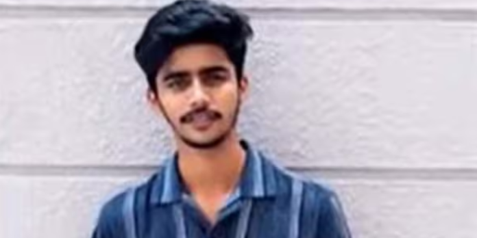 കണ്ണൂരിൽ ബീച്ചിൽ കുളിക്കാനിറങ്ങിയ വിദ്യാർഥി മുങ്ങി മരിച്ചു കണ്ണൂരിൽ ബീച്ചിൽ കുളിക്കാനിറങ്ങിയ വിദ്യാർഥി മുങ്ങി മരിച്ചു