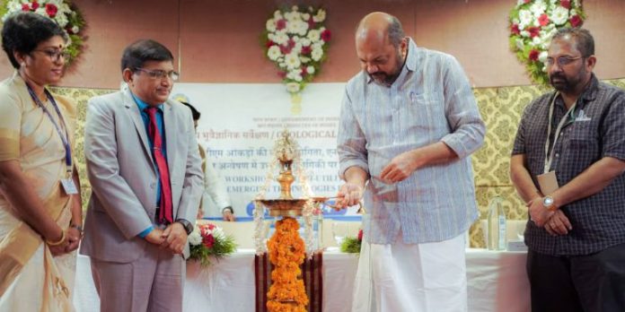 ജി.എസ്.ഐ ഡാറ്റാ പൊതുമേഖലാസ്ഥാപനങ്ങള്ക്ക് സഹായകരം : മന്ത്രി പി.രാജീവ് ജി.എസ്.ഐ ഡാറ്റാ പൊതുമേഖലാസ്ഥാപനങ്ങള്ക്ക് സഹായകരം : മന്ത്രി പി.രാജീവ്