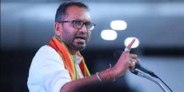 പ്രാണപ്രതിഷ്ഠാ ചടങ്ങിന് വന് പിന്തുണ ; മുന്നണി നേതാക്കളുടെ കണ്ണുതുറക്കട്ടെ : കെ സുരേന്ദ്രന് പ്രാണപ്രതിഷ്ഠാ ചടങ്ങിന് വന് പിന്തുണ ; മുന്നണി നേതാക്കളുടെ കണ്ണുതുറക്കട്ടെ : കെ സുരേന്ദ്രന്