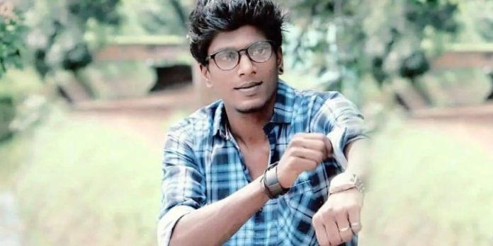 കാട്ടാക്കടയിൽ യുവാവ് തോട്ടിൽ മരിച്ച നിലയിൽ കാട്ടാക്കടയിൽ യുവാവ് തോട്ടിൽ മരിച്ച നിലയിൽ