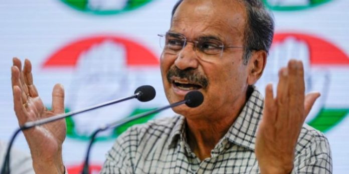 ‘മമത പ്രധാനമന്ത്രിയെ സേവിക്കുന്ന തിരക്കിൽ’ : അധിർ രഞ്ജൻ ചൗധരി ‘മമത പ്രധാനമന്ത്രിയെ സേവിക്കുന്ന തിരക്കിൽ’ : അധിർ രഞ്ജൻ ചൗധരി