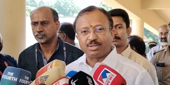 കോൺഗ്രസും സിപിഎമ്മും തമ്മിൽ ഒത്തുകളി ; കേരളത്തിൽ പിണറായി തന്നെ ഭരിക്കട്ടെ എന്നതാണ് രാഹുൽഗാന്ധിയുടെ തീരുമാനം : വി.മുരളീധരൻ കോൺഗ്രസും സിപിഎമ്മും തമ്മിൽ ഒത്തുകളി ; കേരളത്തിൽ പിണറായി തന്നെ ഭരിക്കട്ടെ എന്നതാണ് രാഹുൽഗാന്ധിയുടെ തീരുമാനം : വി.മുരളീധരൻ