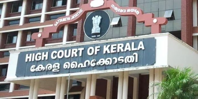 ഗവര്ണര് നാമനിര്ദേശം ചെയ്ത സെനറ്റ് അംഗങ്ങള്ക്ക് സംരക്ഷണം നല്കണമെന്ന് ഹൈക്കോടതി ഗവര്ണര് നാമനിര്ദേശം ചെയ്ത സെനറ്റ് അംഗങ്ങള്ക്ക് സംരക്ഷണം നല്കണമെന്ന് ഹൈക്കോടതി
