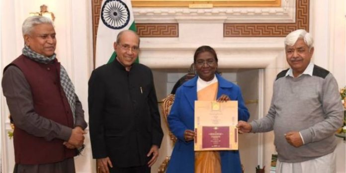 അയോധ്യ രാമക്ഷേചത്ര പ്രതിഷ്ഠാ ചടങ്ങ് ; രാഷ്ട്രപതിക്ക് ക്ഷണം അയോധ്യ രാമക്ഷേചത്ര പ്രതിഷ്ഠാ ചടങ്ങ് ; രാഷ്ട്രപതിക്ക് ക്ഷണം