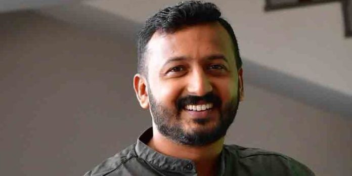 രാഹുൽ മാങ്കൂട്ടത്തിൽ ജയിൽ മോചിതനായി രാഹുൽ മാങ്കൂട്ടത്തിൽ ജയിൽ മോചിതനായി