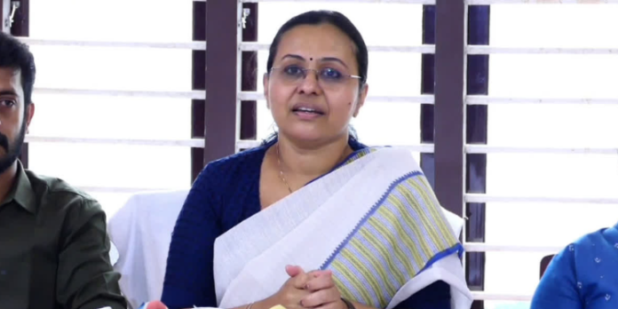 പെരിട്ടോണിയല് ഡയാലിസിസിനായി 4.9 കോടി അനുവദിച്ചു : മന്ത്രി വീണാ ജോര്ജ് പെരിട്ടോണിയല് ഡയാലിസിസിനായി 4.9 കോടി അനുവദിച്ചു : മന്ത്രി വീണാ ജോര്ജ്