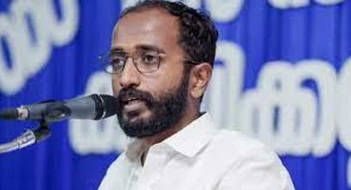 മഹാരാജാസിലെ സംഘർഷം ; എസ്എഫ്ഐയുടെ ആക്രമണം നേരിട്ട ആരെങ്കിലും തിരിച്ചടിച്ചതാവാമെന്ന് അലോഷ്യസ് സേവിയർ മഹാരാജാസിലെ സംഘർഷം ; എസ്എഫ്ഐയുടെ ആക്രമണം നേരിട്ട ആരെങ്കിലും തിരിച്ചടിച്ചതാവാമെന്ന് അലോഷ്യസ് സേവിയർ