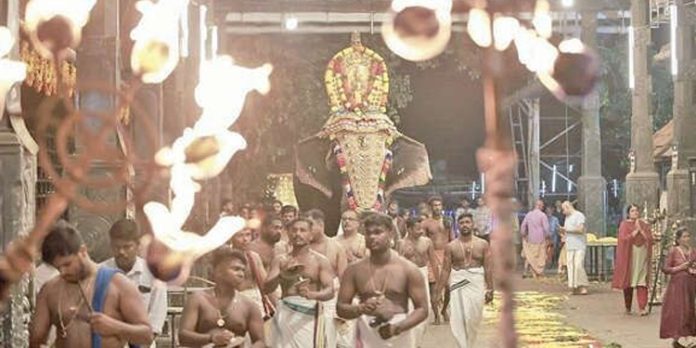 അമ്പലപ്പുഴ പന്ത്രണ്ടുകളഭമഹോത്സവം ഇന്ന് പൂർണമാകും അമ്പലപ്പുഴ പന്ത്രണ്ടുകളഭമഹോത്സവം ഇന്ന് പൂർണമാകും