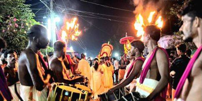 മൈനാപള്ളി അന്നപൂർണേശ്വരി ദേവി ക്ഷേത്രത്തില് അൻപൊലി മഹോത്സവം നടത്തി മൈനാപള്ളി അന്നപൂർണേശ്വരി ദേവി ക്ഷേത്രത്തില് അൻപൊലി മഹോത്സവം നടത്തി