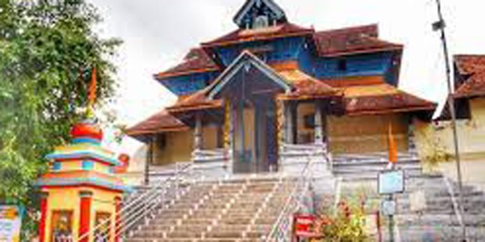 ആറന്മുള പാർഥസാരഥി ക്ഷേത്രത്തിലെ ഉത്സവത്തിന് 31-ന് കൊടിയേറും ആറന്മുള പാർഥസാരഥി ക്ഷേത്രത്തിലെ ഉത്സവത്തിന് 31-ന് കൊടിയേറും