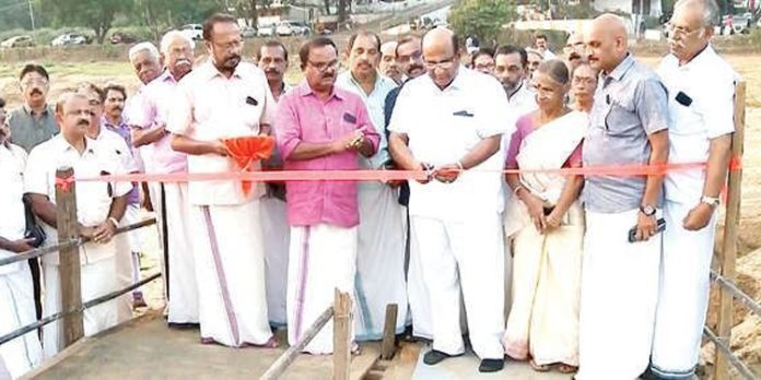 ചെറുകോൽപ്പുഴ ഹിന്ദുമത പരിഷത്ത് ; താത്ക്കാലിക പാലം ഉദ്ഘാടനം ചെയ്തു ചെറുകോൽപ്പുഴ ഹിന്ദുമത പരിഷത്ത് ; താത്ക്കാലിക പാലം ഉദ്ഘാടനം ചെയ്തു
