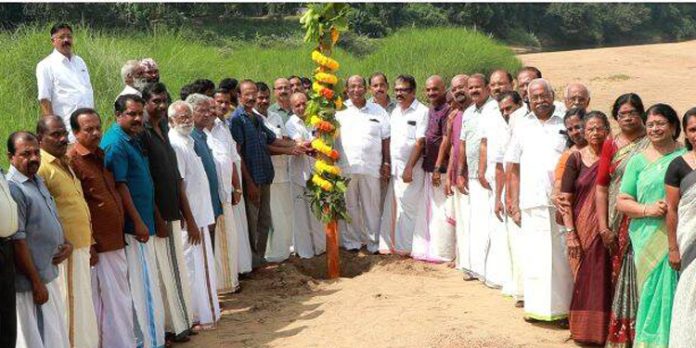അയിരൂർ ചെറുകോൽപ്പുഴ ഹിന്ദുമത പരിഷത്ത് ; പന്തലിന് കാൽനാട്ടി അയിരൂർ ചെറുകോൽപ്പുഴ ഹിന്ദുമത പരിഷത്ത് ; പന്തലിന് കാൽനാട്ടി