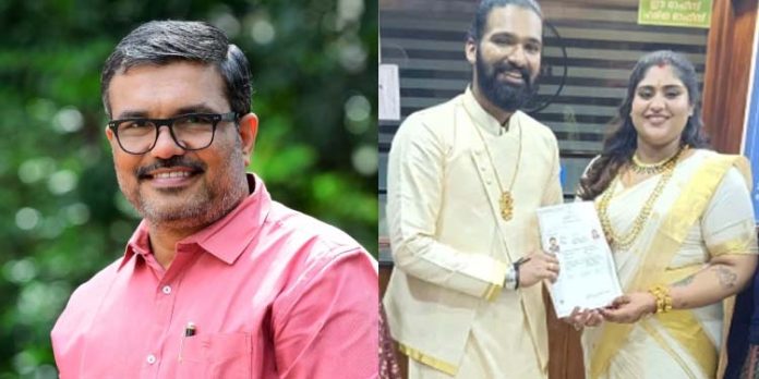 ഭാഗ്യക്കും ശ്രേയസിനും അരമണിക്കൂറിനുള്ളില് വിവാഹ സര്ട്ടിഫിക്കറ്റ് ; കെ സ്മാര്ട്ട് ഡബിള് സ്മാര്ട്ടെന്ന് എം ബി രാജേഷ് ഭാഗ്യക്കും ശ്രേയസിനും അരമണിക്കൂറിനുള്ളില് വിവാഹ സര്ട്ടിഫിക്കറ്റ് ; കെ സ്മാര്ട്ട് ഡബിള് സ്മാര്ട്ടെന്ന് എം ബി രാജേഷ്