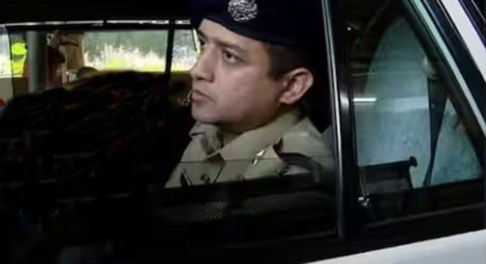 കണ്ണൂരിലെ യൂത്ത് കോൺഗ്രസ് മാർച്ചിനിടെയുണ്ടായ സംഘർഷത്തിൽ വിശദീകരണവുമായി കണ്ണൂർ സിറ്റി പോലീസ് കമ്മീഷണർ കണ്ണൂരിലെ യൂത്ത് കോൺഗ്രസ് മാർച്ചിനിടെയുണ്ടായ സംഘർഷത്തിൽ വിശദീകരണവുമായി കണ്ണൂർ സിറ്റി പോലീസ് കമ്മീഷണർ