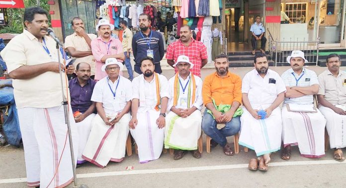 സ്റ്റേറ്റ് എംപ്ലോയിസ് യൂണിയൻ പത്തനംതിട്ട ജില്ലാ കമ്മിറ്റിയുടെ സമര ജാഥ സമാപിച്ചു സ്റ്റേറ്റ് എംപ്ലോയിസ് യൂണിയൻ പത്തനംതിട്ട ജില്ലാ കമ്മിറ്റിയുടെ സമര ജാഥ സമാപിച്ചു