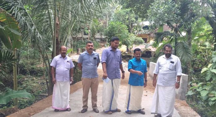 പരമ്പരാഗത തിരുവാഭരണ പാത പുനരുദ്ധരിച്ചു പരമ്പരാഗത തിരുവാഭരണ പാത പുനരുദ്ധരിച്ചു