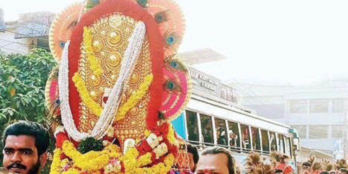 നൂറനാട് എരുമക്കുഴി കുന്നിൽ സുബ്രഹ്മണ്യസ്വാമീക്ഷേത്രത്തിൽ തൈപ്പൂയ ഉത്സവം ആഘോഷിച്ചു നൂറനാട് എരുമക്കുഴി കുന്നിൽ സുബ്രഹ്മണ്യസ്വാമീക്ഷേത്രത്തിൽ തൈപ്പൂയ ഉത്സവം ആഘോഷിച്ചു