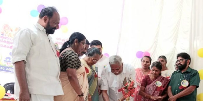 ശ്രദ്ധേയമായി വെച്ചൂച്ചിറ ഗ്രാമ പഞ്ചായത്ത് അങ്കണവാടി കുട്ടികളുടെ കലോത്സവം ശ്രദ്ധേയമായി വെച്ചൂച്ചിറ ഗ്രാമ പഞ്ചായത്ത് അങ്കണവാടി കുട്ടികളുടെ കലോത്സവം