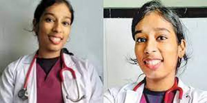 ഡോ.വന്ദന ദാസ് കൊലപാതക കേസ് ; സിബിഐ അന്വേഷണം ആവശ്യമില്ലെന്ന് സംസ്ഥാന സർക്കാർ ഹൈക്കോടതിയിൽ ഡോ.വന്ദന ദാസ് കൊലപാതക കേസ് ; സിബിഐ അന്വേഷണം ആവശ്യമില്ലെന്ന് സംസ്ഥാന സർക്കാർ ഹൈക്കോടതിയിൽ