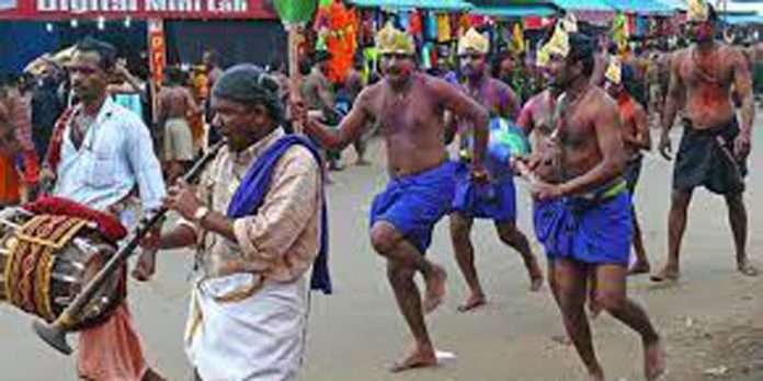 എരുമേലി പേട്ടതുള്ളൽ നാളെ നടക്കും എരുമേലി പേട്ടതുള്ളൽ നാളെ നടക്കും