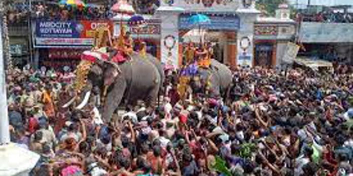 ചരിത്രപ്രസിദ്ധമായ എരുമേലി പേട്ടതുള്ളൽ നടന്നു ചരിത്രപ്രസിദ്ധമായ എരുമേലി പേട്ടതുള്ളൽ നടന്നു