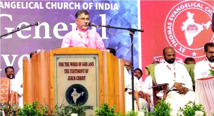 ക്രിസ്തുവിലുള്ള അചഞ്ചലമായ വിശ്വാസം ജീവിതത്തെ രൂപാന്തരപ്പെടുത്തും : ബിഷപ്പ് ഡോ.ഏബ്രഹാം ചാക്കോ ക്രിസ്തുവിലുള്ള അചഞ്ചലമായ വിശ്വാസം ജീവിതത്തെ രൂപാന്തരപ്പെടുത്തും : ബിഷപ്പ് ഡോ.ഏബ്രഹാം ചാക്കോ