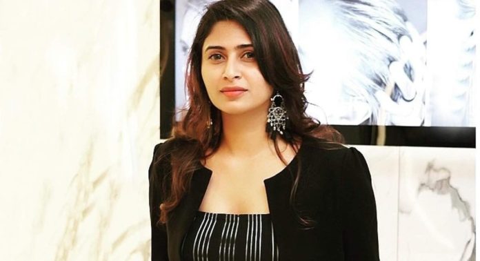 രാജ്യസ്നേഹത്തെ പറ്റി കൂടുതൽ ക്ലാസ് ഒന്നും എടുക്കാൻ നിക്കണ്ട ; കെ. സുരേന്ദ്രന് ചുട്ട മറുപടിയുമായി ഐഷ സുൽത്താന രാജ്യസ്നേഹത്തെ പറ്റി കൂടുതൽ ക്ലാസ് ഒന്നും എടുക്കാൻ നിക്കണ്ട ; കെ. സുരേന്ദ്രന് ചുട്ട മറുപടിയുമായി ഐഷ സുൽത്താന