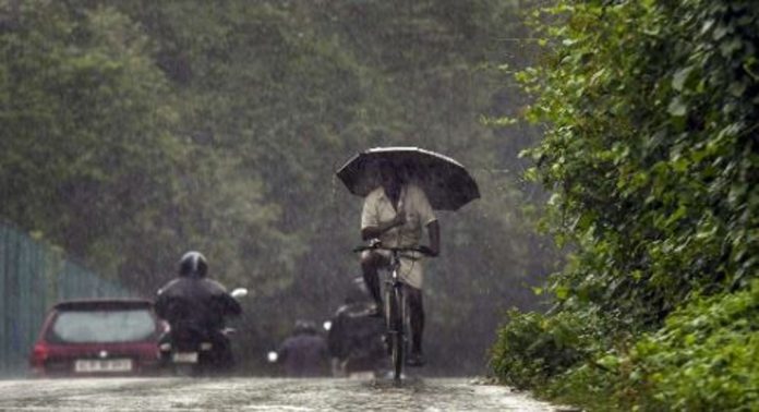 സംസ്ഥാനത്ത് ശക്തമായ മഴയ്ക്ക് സാധ്യത സംസ്ഥാനത്ത് ശക്തമായ മഴയ്ക്ക് സാധ്യത