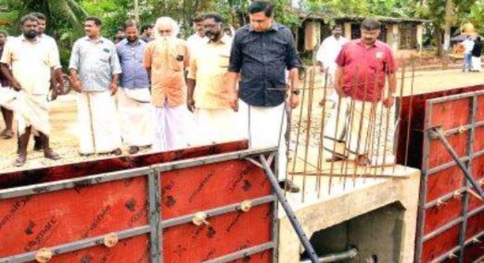 ഏഴംകുളം – കൈപ്പട്ടൂർ റോഡ് ; നിർമാണം സമയബന്ധിതമായി പൂർത്തിയാക്കുമെന്ന് മന്ത്രി മുഹമ്മദ് റിയാസ് ഏഴംകുളം – കൈപ്പട്ടൂർ റോഡ് ; നിർമാണം സമയബന്ധിതമായി പൂർത്തിയാക്കുമെന്ന് മന്ത്രി മുഹമ്മദ് റിയാസ്