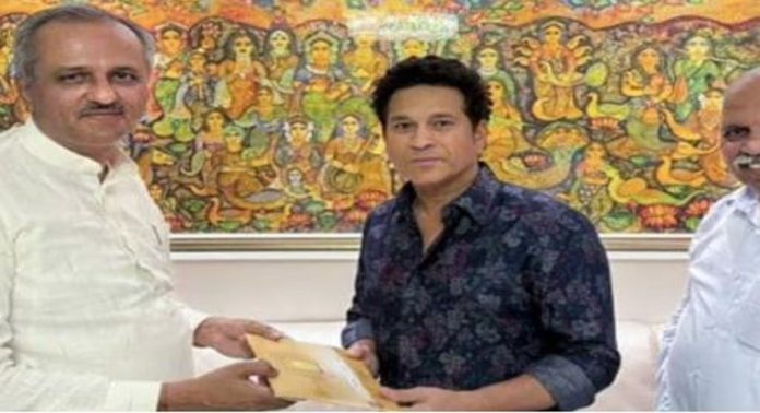 രാമക്ഷേത്ര പ്രതിഷ്ഠാ ചടങ്ങിലേക്ക് മുൻ ക്രിക്കറ്റ് താരം സച്ചിനും ക്ഷണം രാമക്ഷേത്ര പ്രതിഷ്ഠാ ചടങ്ങിലേക്ക് മുൻ ക്രിക്കറ്റ് താരം സച്ചിനും ക്ഷണം