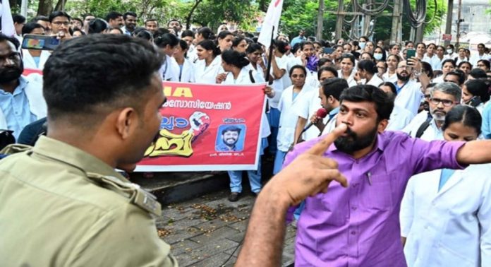 എം വിജിന് എംഎല്എയുടെ പരാതി ; എസ്ഐക്കെതിരെ വകുപ്പുതല നടപടിക്ക് സാധ്യത എം വിജിന് എംഎല്എയുടെ പരാതി ; എസ്ഐക്കെതിരെ വകുപ്പുതല നടപടിക്ക് സാധ്യത