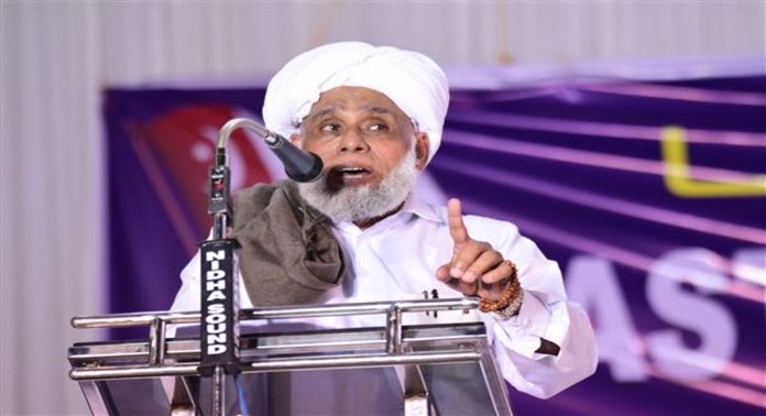 സമസ്തയുടെ ശക്തി ആരും കുറച്ച് കാണരുത്, തകര്ക്കാന് ആര്ക്കും കഴിയില്ല ; തുറന്നടിച്ച് ജിഫ്രി തങ്ങള് സമസ്തയുടെ ശക്തി ആരും കുറച്ച് കാണരുത്, തകര്ക്കാന് ആര്ക്കും കഴിയില്ല ; തുറന്നടിച്ച് ജിഫ്രി തങ്ങള്