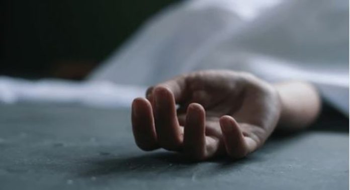 തിരുവനന്തപുരത്ത് കുളത്തിൽ കുളിക്കാനിറങ്ങിയ യുവാവ് മുങ്ങി മരിച്ചു തിരുവനന്തപുരത്ത് കുളത്തിൽ കുളിക്കാനിറങ്ങിയ യുവാവ് മുങ്ങി മരിച്ചു