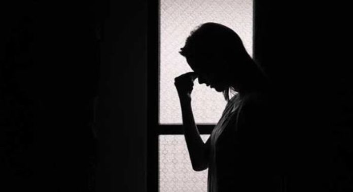 പെൺകുട്ടിയുടെ ഫോട്ടോ പ്രചരിപ്പിച്ചു ; യുവാവ് അറസ്റ്റിൽ പെൺകുട്ടിയുടെ ഫോട്ടോ പ്രചരിപ്പിച്ചു ; യുവാവ് അറസ്റ്റിൽ