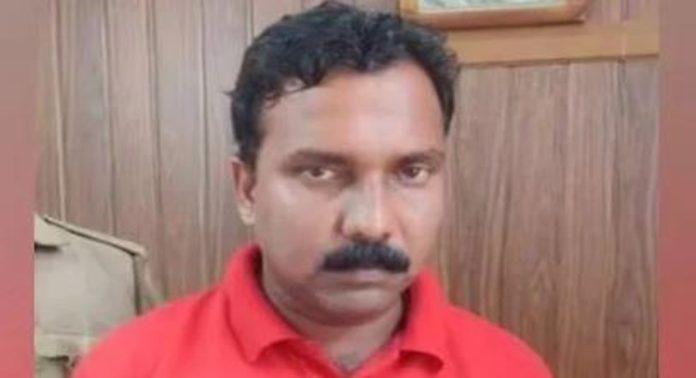 ട്രെയിനില് യുവതിക്ക് നേരേ ലൈംഗിക അതിക്രമം ; പ്രതി അറസ്റ്റിൽ ട്രെയിനില് യുവതിക്ക് നേരേ ലൈംഗിക അതിക്രമം ; പ്രതി അറസ്റ്റിൽ