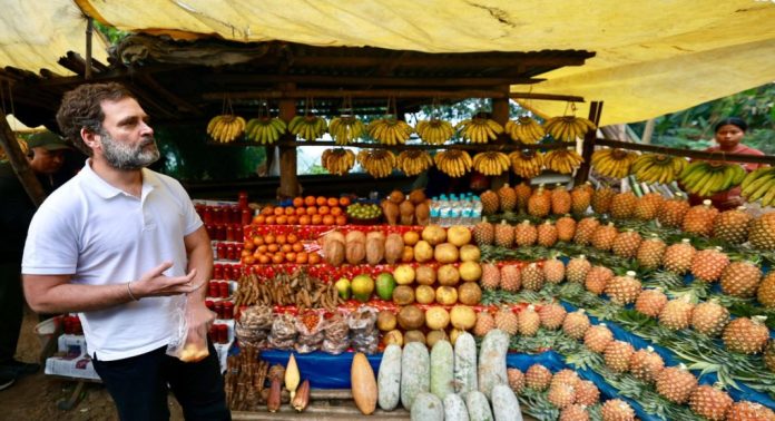 നല്ല ടേസ്റ്റ് ഉണ്ട്…. ; മേഘാലയയിലെ പൈനാപ്പിളിന്റെ രുചിയെ വാനോളം പുകഴ്ത്തി കോൺഗ്രസ് നേതാവ് രാഹുൽ ഗാന്ധി, അതീവ സന്തോഷത്തിൽ നാട്ടുകാർ….! നല്ല ടേസ്റ്റ് ഉണ്ട്…. ; മേഘാലയയിലെ പൈനാപ്പിളിന്റെ രുചിയെ വാനോളം പുകഴ്ത്തി കോൺഗ്രസ് നേതാവ് രാഹുൽ ഗാന്ധി, അതീവ സന്തോഷത്തിൽ നാട്ടുകാർ….!