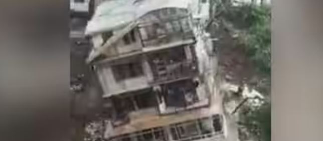 ഹിമാചലിലെ ഷിംലയിൽ അഞ്ച് നില കെട്ടിടം തകർന്നുവീണു ; സംഭവത്തിൽ ആളപായമില്ല ഹിമാചലിലെ ഷിംലയിൽ അഞ്ച് നില കെട്ടിടം തകർന്നുവീണു ; സംഭവത്തിൽ ആളപായമില്ല