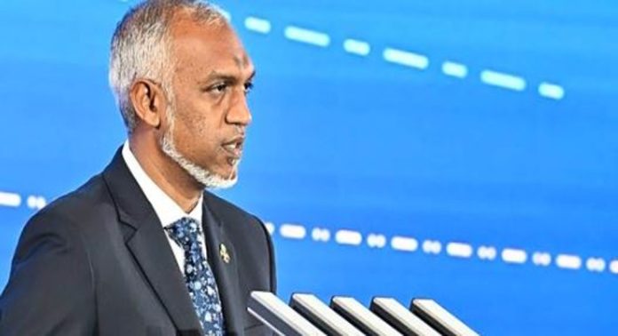 ഇന്ത്യന് വിമാനത്തിന് മാലദ്വീപ് പ്രസിഡന്റ് അനുമതി നിഷേധിച്ചു ; പിന്നാലെ 14-കാരന് ദാരുണാന്ത്യം ഇന്ത്യന് വിമാനത്തിന് മാലദ്വീപ് പ്രസിഡന്റ് അനുമതി നിഷേധിച്ചു ; പിന്നാലെ 14-കാരന് ദാരുണാന്ത്യം
