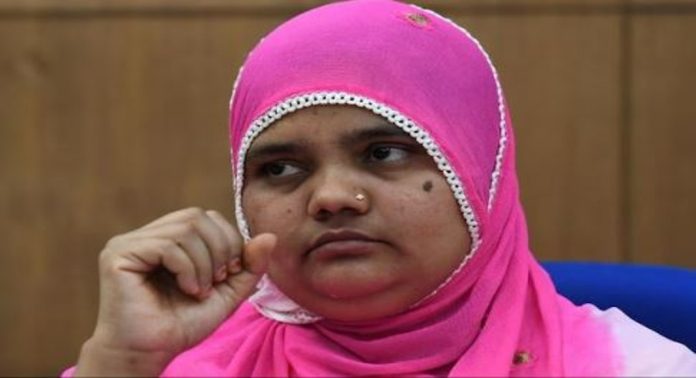 ഇരയുടെ അവകാശവും നീതിയും നടപ്പാക്കണം ; ബിൽക്കിസ് ബാനു കേസിൽ പ്രതികളെ വിട്ടയച്ച വിധി റദ്ദാക്കി സുപ്രീംകോടതി, ഗുജറാത്ത് സർക്കാരിന് കനത്ത തിരിച്ചടി ഇരയുടെ അവകാശവും നീതിയും നടപ്പാക്കണം ; ബിൽക്കിസ് ബാനു കേസിൽ പ്രതികളെ വിട്ടയച്ച വിധി റദ്ദാക്കി സുപ്രീംകോടതി, ഗുജറാത്ത് സർക്കാരിന് കനത്ത തിരിച്ചടി