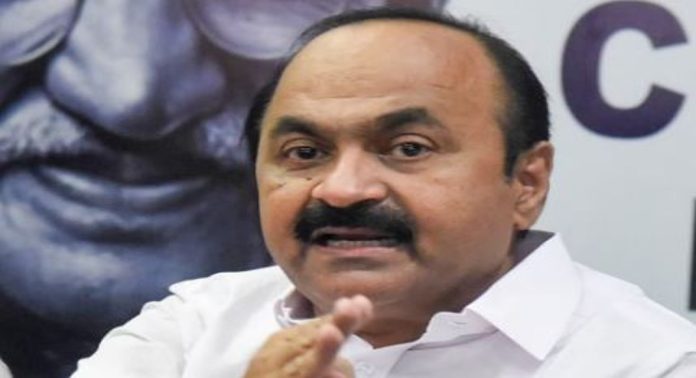 മാര്ച്ചിനെതിരായ പോലീസ് നടപടിയില് രൂക്ഷമായി വിമർശിച്ച് വി ഡി സതീശന് മാര്ച്ചിനെതിരായ പോലീസ് നടപടിയില് രൂക്ഷമായി വിമർശിച്ച് വി ഡി സതീശന്