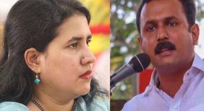 മാസപ്പടി ഇടപാട് അന്വേഷണത്തിനെതിരെ ഷോൺ ജോർജിന്റെ ഉപഹർജി ; ഗുരുതരവകുപ്പുകൾ ചുമത്തണമെന്ന് ആവശ്യം മാസപ്പടി ഇടപാട് അന്വേഷണത്തിനെതിരെ ഷോൺ ജോർജിന്റെ ഉപഹർജി ; ഗുരുതരവകുപ്പുകൾ ചുമത്തണമെന്ന് ആവശ്യം