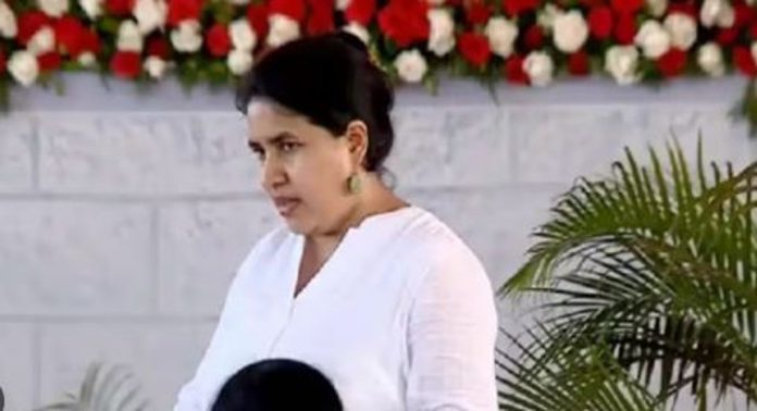 സിഎംആർഎൽ എക്സാലോജിക് ഇടപാട് ; എസ്എഫ്ഐഒ അന്വേഷണത്തിൽ കേന്ദ്രം നിലപാടറിയിച്ചില്ല, അതൃപ്തി വ്യക്തമാക്കി ഹൈക്കോടതി സിഎംആർഎൽ എക്സാലോജിക് ഇടപാട് ; എസ്എഫ്ഐഒ അന്വേഷണത്തിൽ കേന്ദ്രം നിലപാടറിയിച്ചില്ല, അതൃപ്തി വ്യക്തമാക്കി ഹൈക്കോടതി