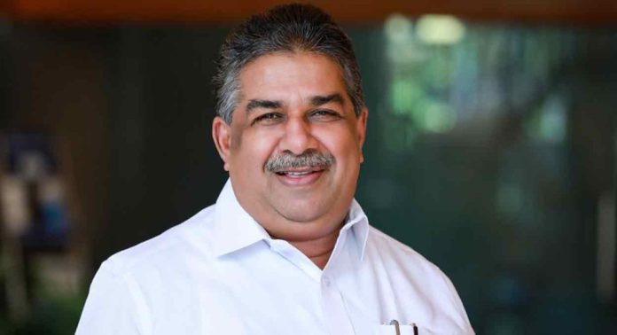 കടലിൽ പോകുന്ന മത്സ്യത്തൊഴിലാളികൾക്ക് ആധാർ കാർഡ് നിർബന്ധം, ഇല്ലെങ്കില് പിഴ ; മന്ത്രി സജി ചെറിയാന് കടലിൽ പോകുന്ന മത്സ്യത്തൊഴിലാളികൾക്ക് ആധാർ കാർഡ് നിർബന്ധം, ഇല്ലെങ്കില് പിഴ ; മന്ത്രി സജി ചെറിയാന്