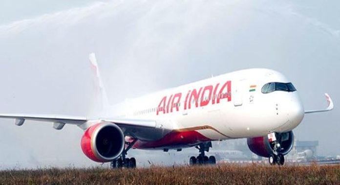 എയര് ഇന്ത്യയുടെ ആദ്യ എയര്ബസ് എ350 വിമാനം പുറത്തിറക്കി ; 22ന് സര്വീസ് തുടങ്ങും എയര് ഇന്ത്യയുടെ ആദ്യ എയര്ബസ് എ350 വിമാനം പുറത്തിറക്കി ; 22ന് സര്വീസ് തുടങ്ങും