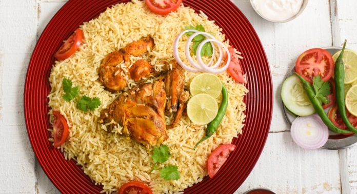 കളമശ്ശേരിയിൽ അൽഫാം മന്തി കഴിച്ചവർക്ക് ദേഹാസ്വാസ്ഥ്യമെന്ന് റിപ്പോർട്ടുകൾ കളമശ്ശേരിയിൽ അൽഫാം മന്തി കഴിച്ചവർക്ക് ദേഹാസ്വാസ്ഥ്യമെന്ന് റിപ്പോർട്ടുകൾ