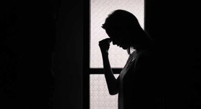 വീഡിയോകോള് വിളിച്ച് നടിക്കു മുന്നില് നഗ്നത പ്രദര്ശിപ്പിച്ച കേസ് ; യുവാവ് പിടിയിൽ വീഡിയോകോള് വിളിച്ച് നടിക്കു മുന്നില് നഗ്നത പ്രദര്ശിപ്പിച്ച കേസ് ; യുവാവ് പിടിയിൽ
