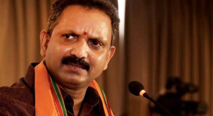 സിആർപിഎഫിന്റെ അരയിൽ ഉള്ളത് കളിത്തോക്കല്ല, ഗോവിന്ദൻ അതെടുപ്പിക്കരുത് ; കെ. സുരേന്ദ്രൻ സിആർപിഎഫിന്റെ അരയിൽ ഉള്ളത് കളിത്തോക്കല്ല, ഗോവിന്ദൻ അതെടുപ്പിക്കരുത് ; കെ. സുരേന്ദ്രൻ
