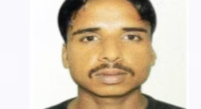 അജ്ഞാത വാഹനം സൈക്കിളിൽ ഇടിച്ച് പ്രവാസി മരിച്ചു അജ്ഞാത വാഹനം സൈക്കിളിൽ ഇടിച്ച് പ്രവാസി മരിച്ചു